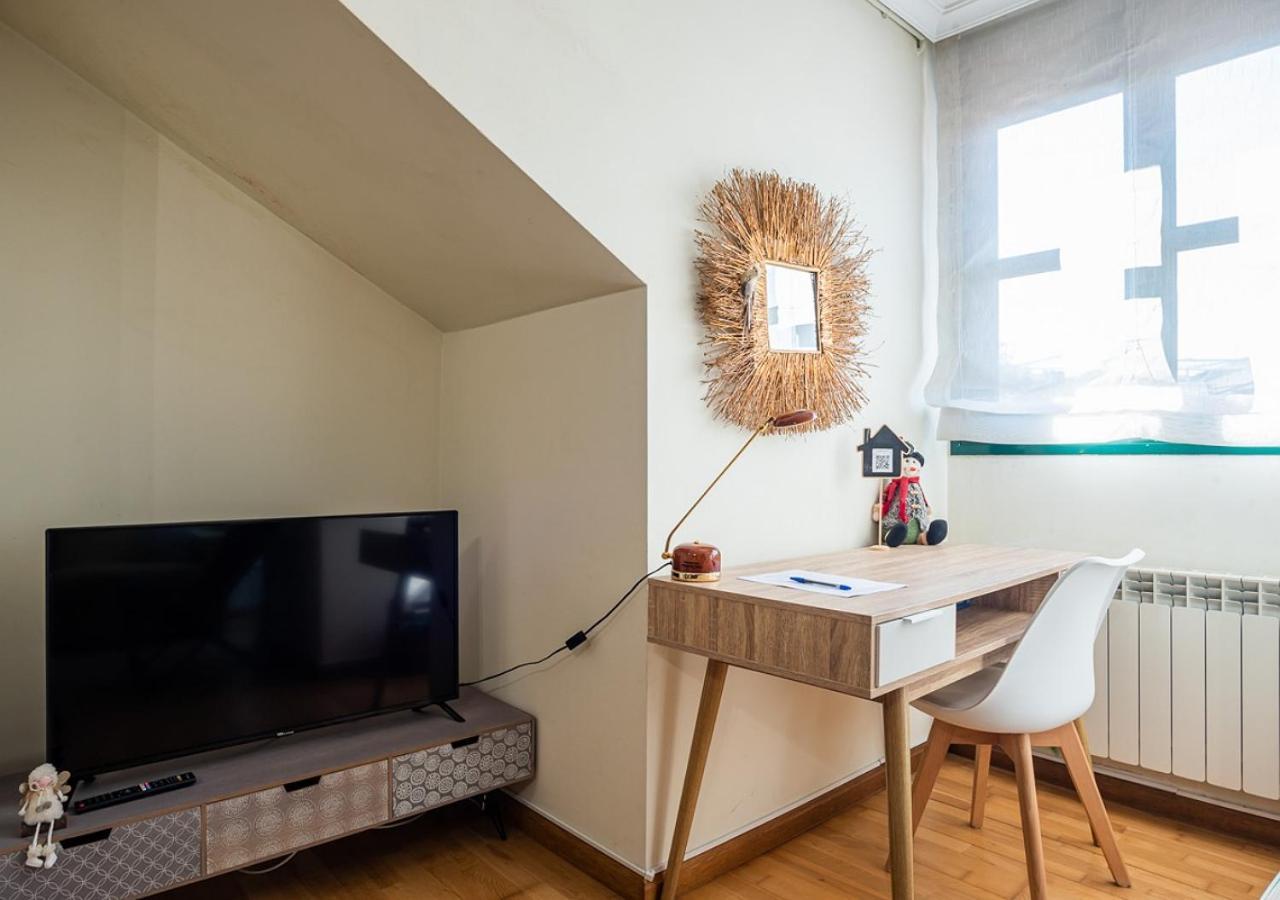 Apartamento Irene Centrico Con Wifi Y Parking Coche Tamano Medio Cangas De Onis Ngoại thất bức ảnh